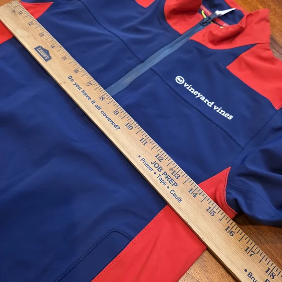 Vineyard Vines Boy's Regatta Pullover Size S (8-10)